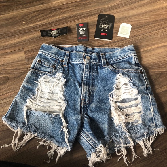 Levi's Shorts - Picture 1 of 6